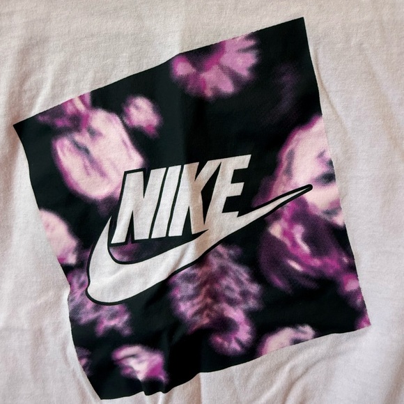 Nike Pink Short Sleeve Tees Athletic Style - Picture 2 of 7